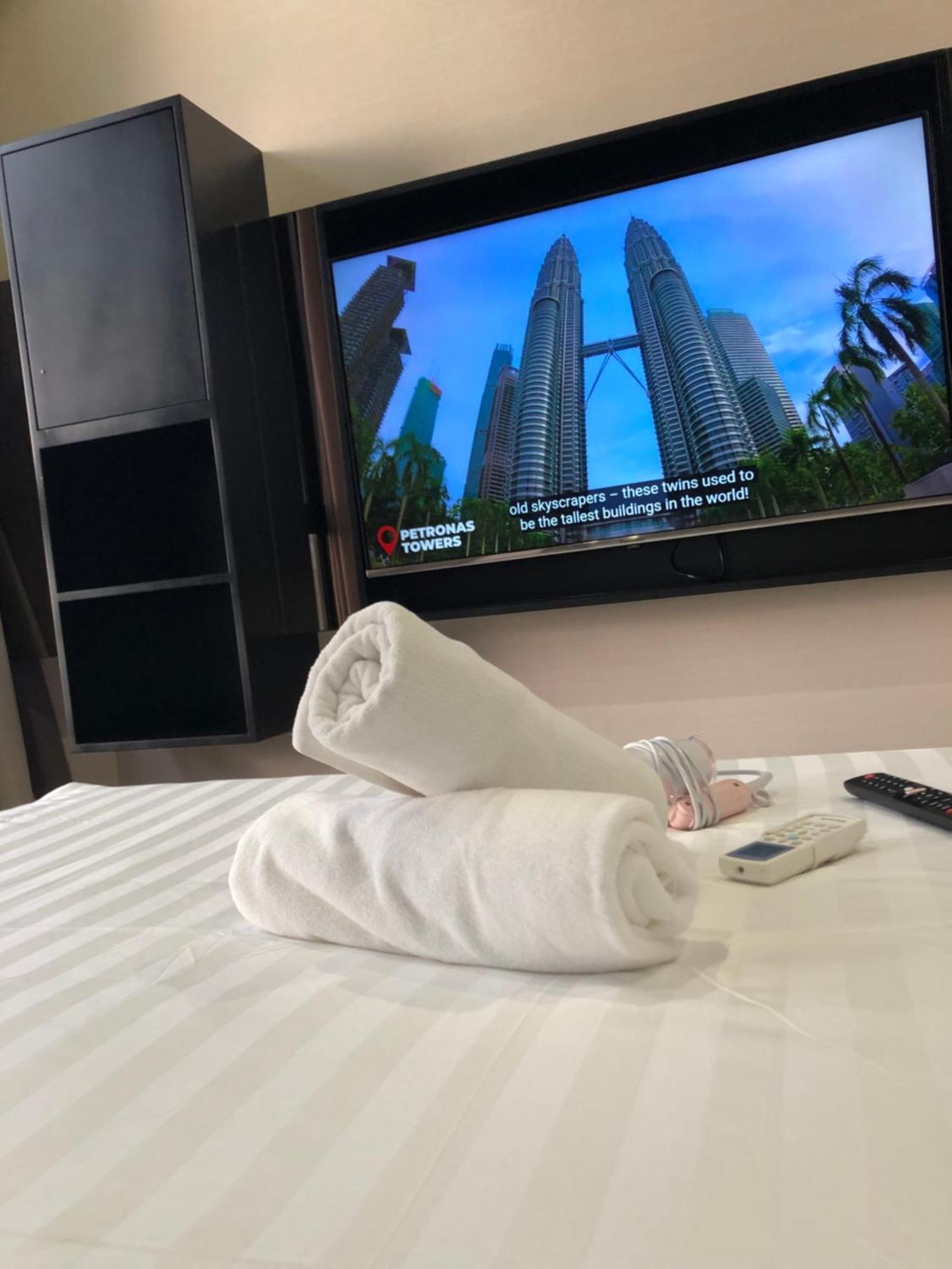 8 Kia Peng Suites Klcc By Luna Kuala Lumpur Zewnętrze zdjęcie