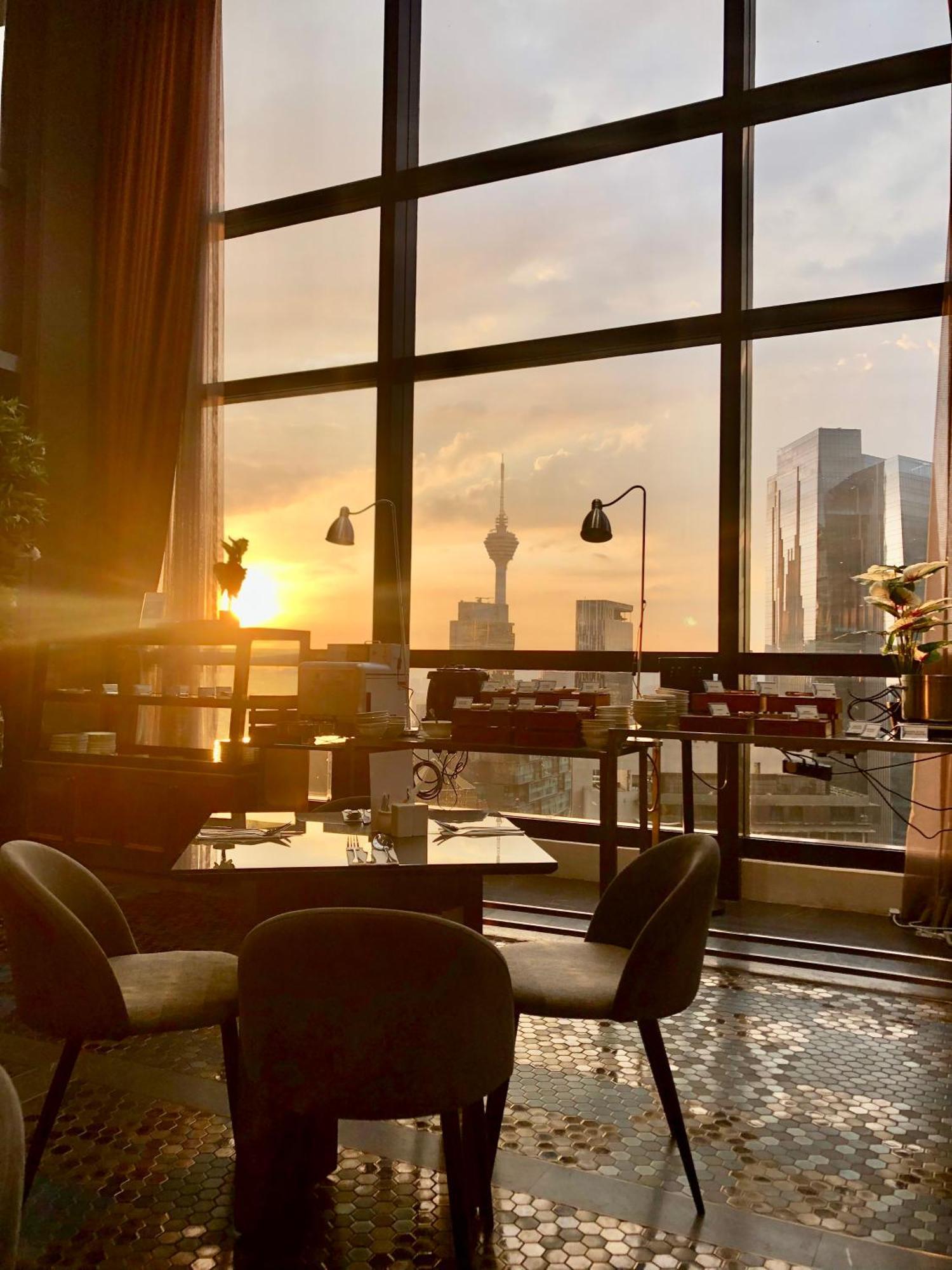 8 Kia Peng Suites Klcc By Luna Kuala Lumpur Zewnętrze zdjęcie
