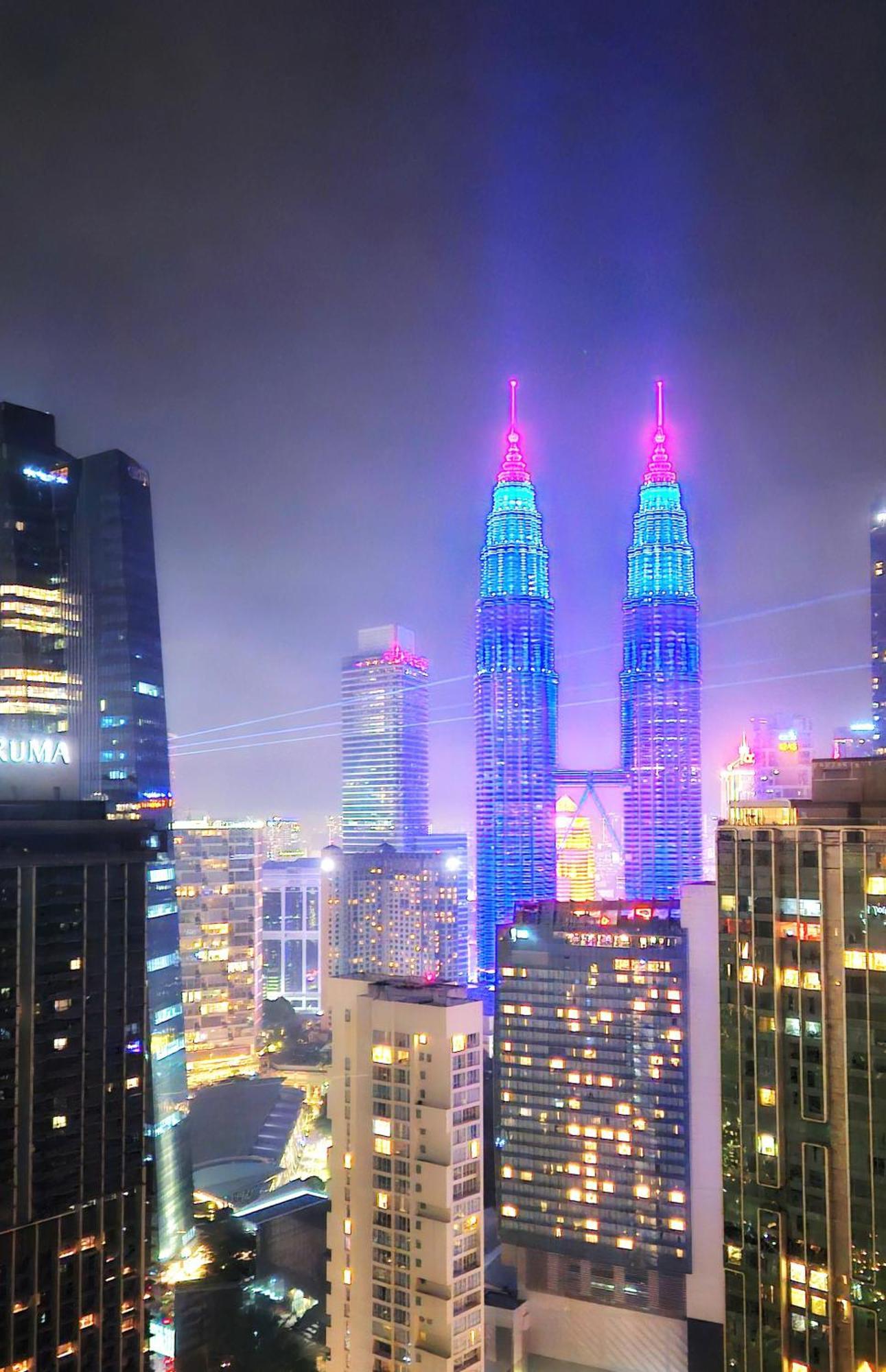 8 Kia Peng Suites Klcc By Luna Kuala Lumpur Zewnętrze zdjęcie